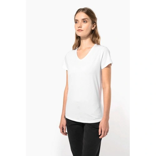 Camiseta con elastano cuello de pico mujer