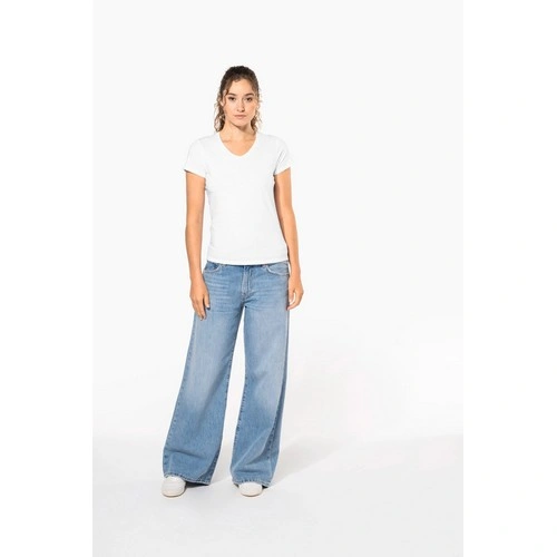 Camiseta con elastano cuello de pico mujer