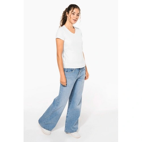 Camiseta con elastano cuello de pico mujer