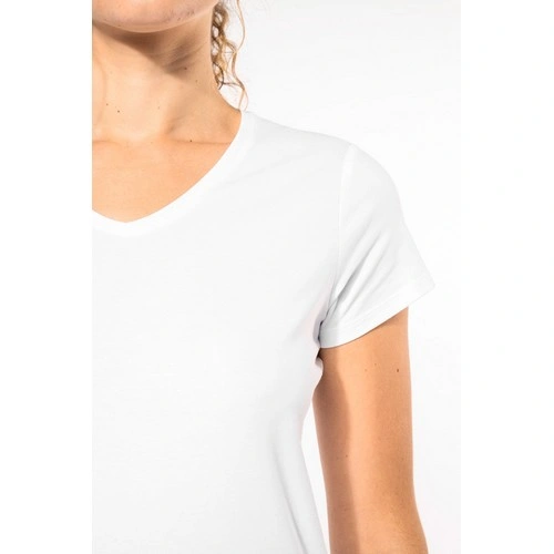 Camiseta con elastano cuello de pico mujer