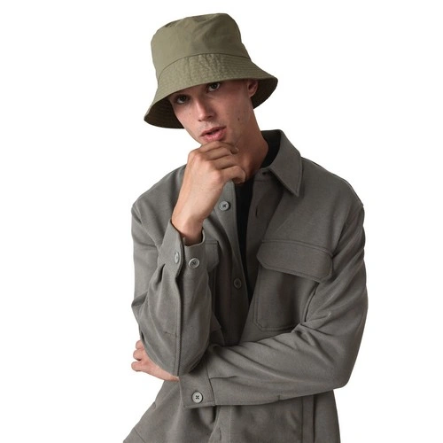 Sombrero bob de poliamida