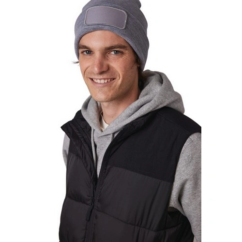Gorro con parche