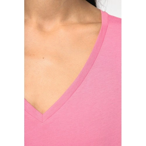 Camiseta ecorresponsable holgada con cuello de pico mujer