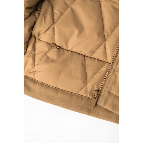 Chaleco acolchado de sarga ecorresponsable con cuello tipo beisbolera unisex