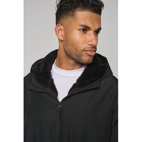 Parka larga con forro de sherpa unisex