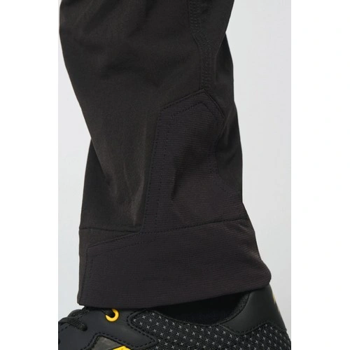 Pantalón stretch reciclado multibolsillos unisex