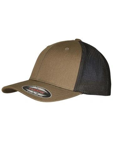 Gorra flexfit trucker malla reciclada cómoda