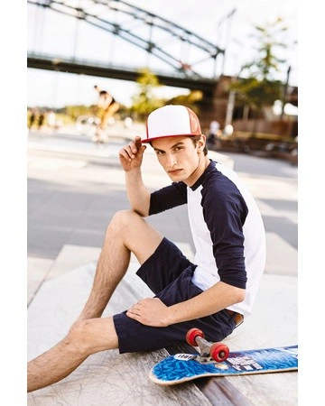 Gorra flexfit trucker espuma blanca serigrafía 330gsm