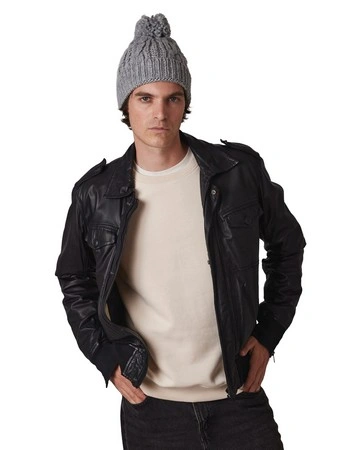 Gorro acrílico punto k up tejido trenzado